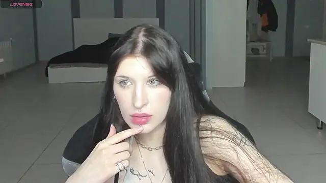Snapshot of xo_Spirit chatting on 05-24-26, 04:45 xo Spirit online show from 05-24-26, 04:45