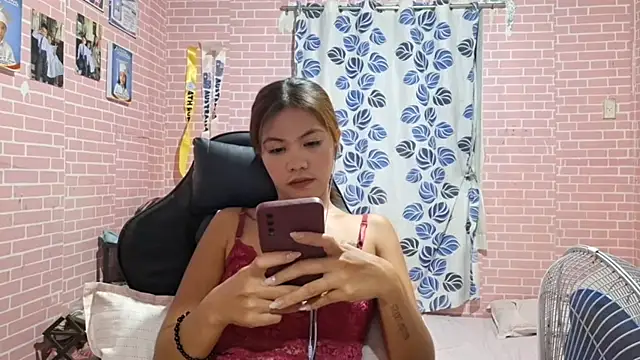 KennaParee online show from 04-17-26, 02:20