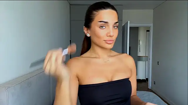 MelindaReny online show from 06-08-26, 10:04