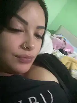 Snapshot of novinhahot18 chatting on 04-15-26, 03:52 novinhahot18 online show from 04-15-26, 03:52