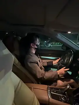 Luna-sexyy online show from 04-23-26, 01:57