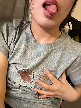Faye-baby online show from 05-15-26, 10:11