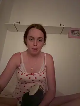 lilysmn online show from 06-08-26, 07:58