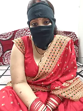 Hot-Beautiful Cpl online show from 04-22-26, 04:52