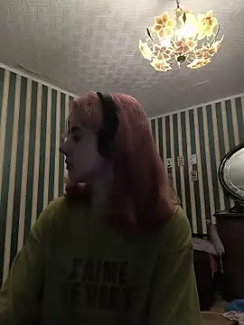 amberrrdolll  online show from 06-20-26, 12:14