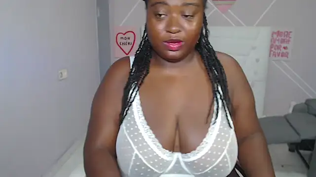 curvyblackwoman online show from 07-21-26, 07:00