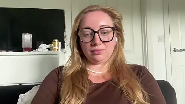 arielsweetieee online show from 06-08-26, 03:56