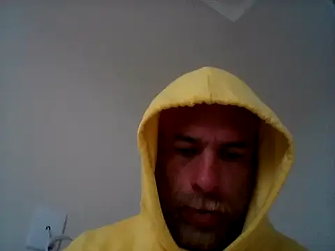 Snapshot of Galegomg chatting on 06-15-26, 10:28 Galegomg online show from 06-15-26, 10:28