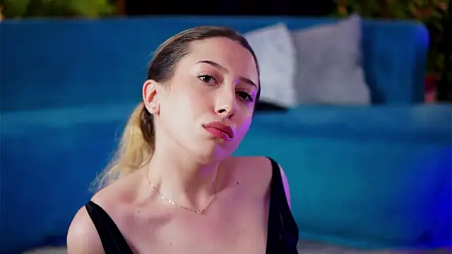 TheaOrre online show from 04-18-26, 07:58