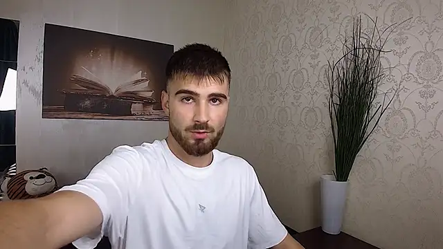 KyloEast online show from 07-28-26, 04:41