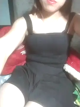 Snapshot of Zara-Lina chatting on 04-18-26, 12:20 Zara-Lina online show from 04-18-26, 12:20