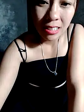 Snapshot of Zara-Lina chatting on 05-03-26, 11:27 Zara-Lina online show from 05-03-26, 11:27