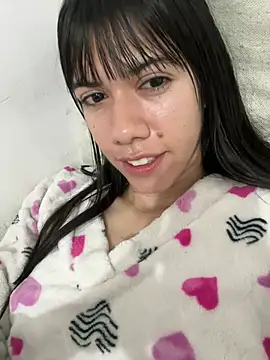 Snapshot of drea-an chatting on 05-10-26, 03:39 drea-an online show from 05-10-26, 03:39
