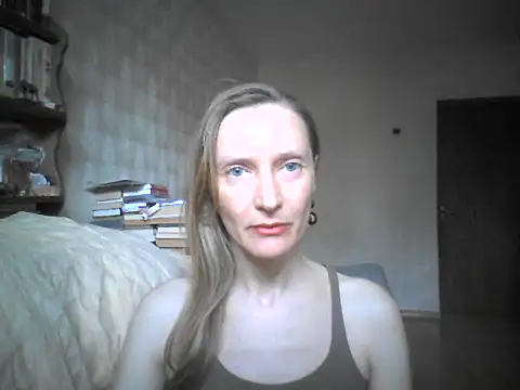 LunaBelle8 online show from 06-06-26, 02:44