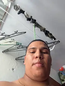 Snapshot of Patricio_02 chatting on 05-24-26, 04:34 Patricio 02 online show from 05-24-26, 04:34
