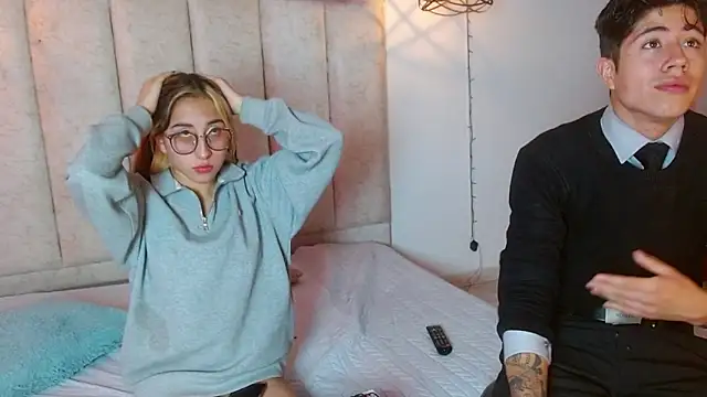 mrandmrsvixencs online show from 04-27-26, 02:37