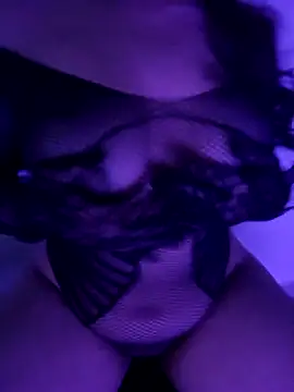 Snapshot of bitch_sexyy chatting on 04-17-26, 02:03 bitch sexyy online show from 04-17-26, 02:03