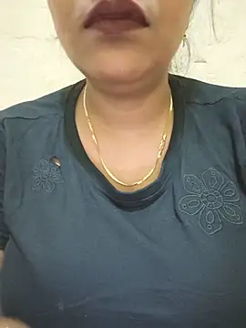 Snapshot of Newragini chatting on 05-19-26, 11:33 Newragini online show from 05-19-26, 11:33