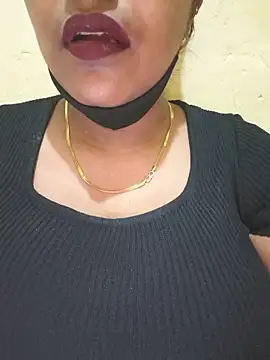 Snapshot of Newragini chatting on 05-21-26, 11:28 Newragini online show from 05-21-26, 11:28