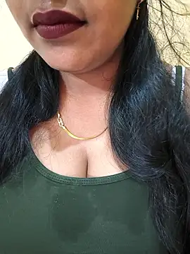 Snapshot of Newragini chatting on 05-22-26, 04:34 Newragini online show from 05-22-26, 04:34