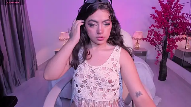 Natasha-aniston online show from 04-22-26, 03:09