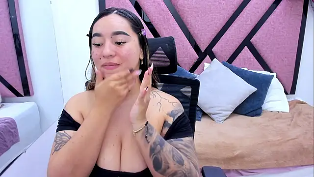 MiaaCastroo online show from 07-31-26, 05:12