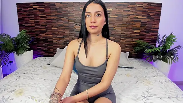 Snapshot of valkiriia__ chatting on 05-05-26, 05:15 valkiriia online show from 05-05-26, 05:15