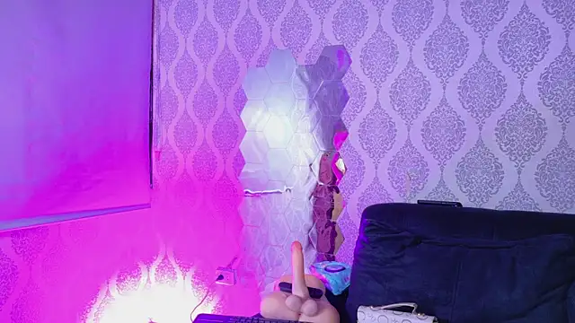 The pinky girlxxx online show from 04-19-26, 06:10