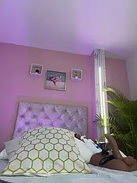 Snapshot of caro_lovings chatting on 06-18-26, 03:40 caro lovings online show from 06-18-26, 03:40
