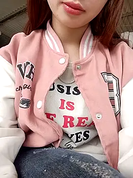 Ngocnga2 online show from 04-29-26, 01:21