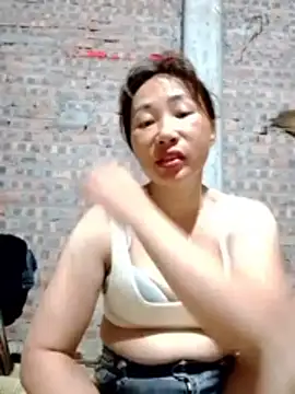 Snapshot of Tieuthu2 chatting on 04-22-26, 06:09 Tieuthu2 online show from 04-22-26, 06:09