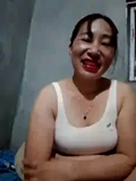 Snapshot of Tieuthu2 chatting on 04-26-26, 02:15 Tieuthu2 online show from 04-26-26, 02:15