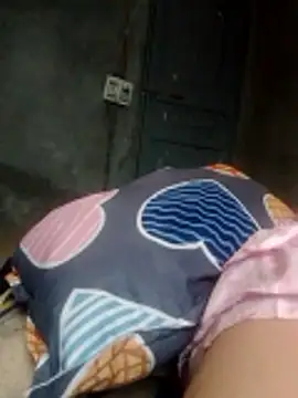 Snapshot of Tieuthu2 chatting on 04-28-26, 04:28 Tieuthu2 online show from 04-28-26, 04:28