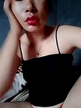 Snapshot of Tieuthu2 chatting on 07-17-26, 01:23 Tieuthu2 online show from 07-17-26, 01:23