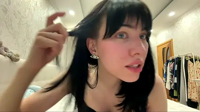 LuisaAlconcel online show from 05-22-26, 06:02