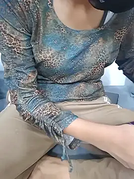 Snapshot of miss__sonam chatting on 05-02-26, 05:18 miss sonam online show from 05-02-26, 05:18