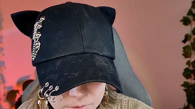 Kumiho 7777 online show from 04-22-26, 08:39