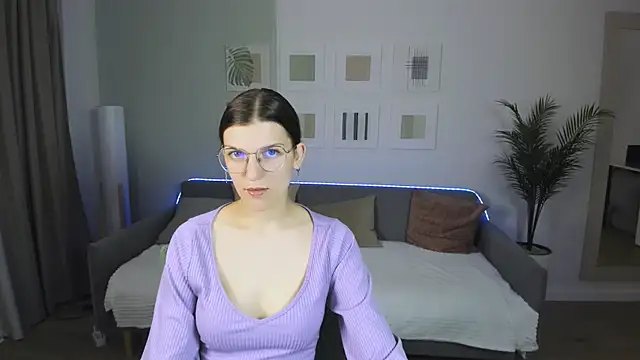 AnnaThorne online show from 05-12-26, 04:20
