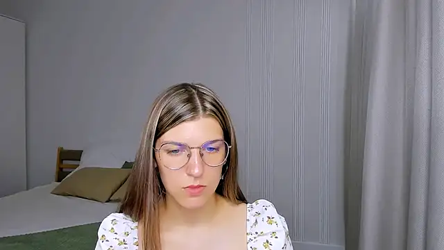 AnnaThorne online show from 05-20-26, 03:24