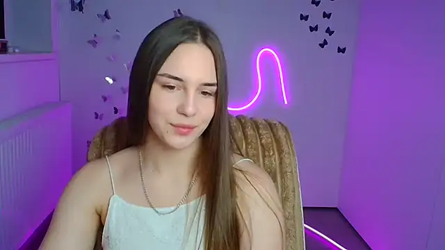 Snapshot of Kyara_ra chatting on 06-19-26, 05:23 Kyara ra online show from 06-19-26, 05:23