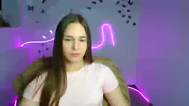 Snapshot of Kyara_ra chatting on 07-18-26, 05:33 Kyara ra online show from 07-18-26, 05:33