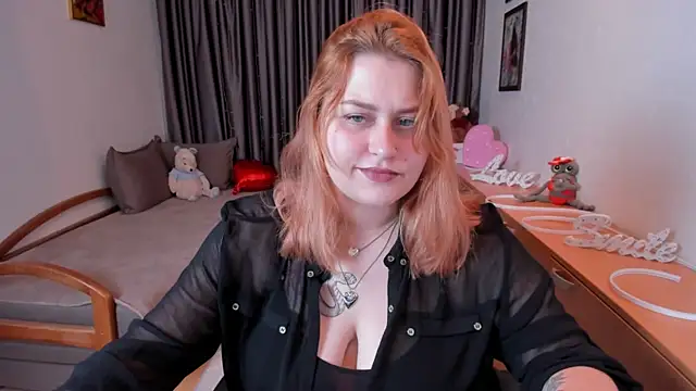 Snapshot of NoraLiin chatting on 06-11-26, 07:34 NoraLiin online show from 06-11-26, 07:34