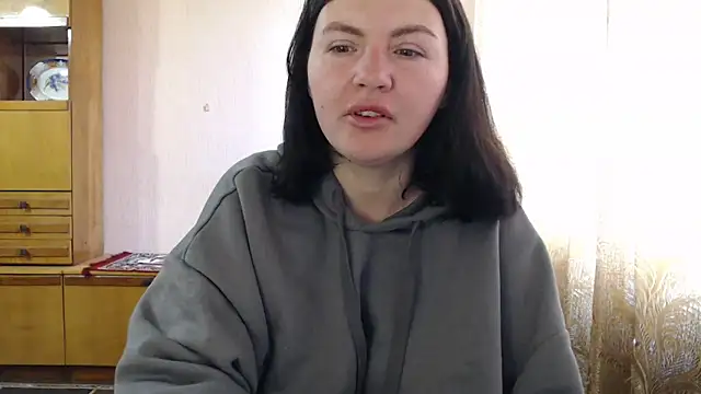 AlinaxJames online show from 04-29-26, 07:45