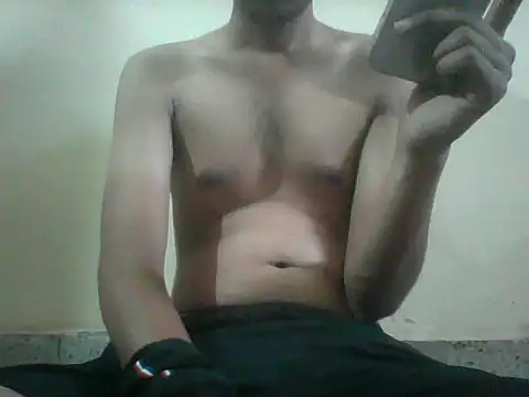 SkinnyGuy23 online show from 04-17-26, 03:37