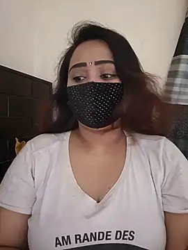Snapshot of anonna7804 chatting on 05-17-26, 10:33 anonna7804 online show from 05-17-26, 10:33