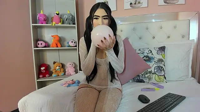 Amber Rosen online show from 05-26-26, 02:57