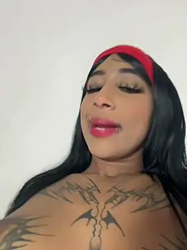 Snapshot of Zaabrina_20 chatting on 05-17-26, 10:39 Zaabrina 20 online show from 05-17-26, 10:39