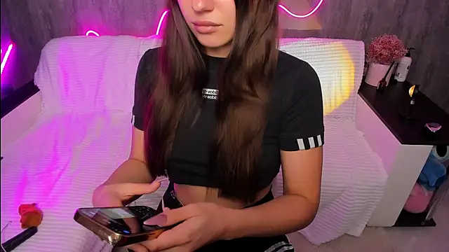 Elle goldman online show from 06-23-26, 04:05