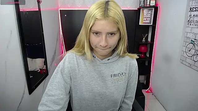 Snapshot of nancy_blonde chatting on 07-11-26, 12:52 nancy blonde online show from 07-11-26, 12:52