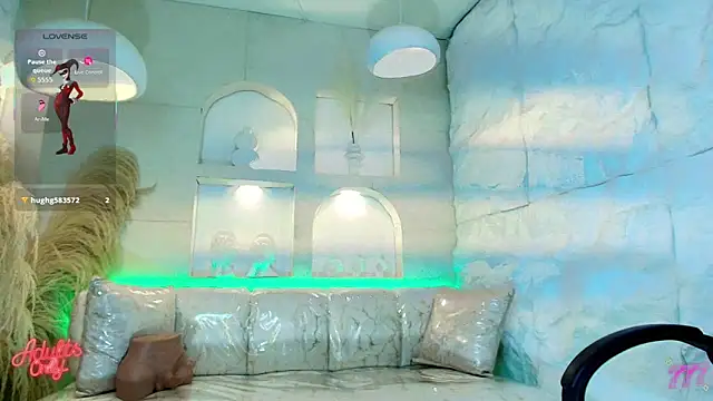 Moon Red r online show from 04-18-26, 01:09